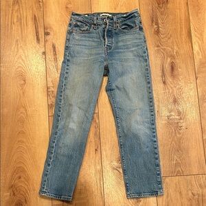 Levi's Women's Straight Blue Jeans